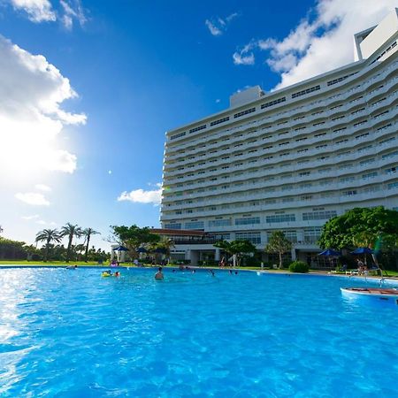 יומיטאן Royal Hotel Okinawa Zanpamisaki מראה חיצוני תמונה