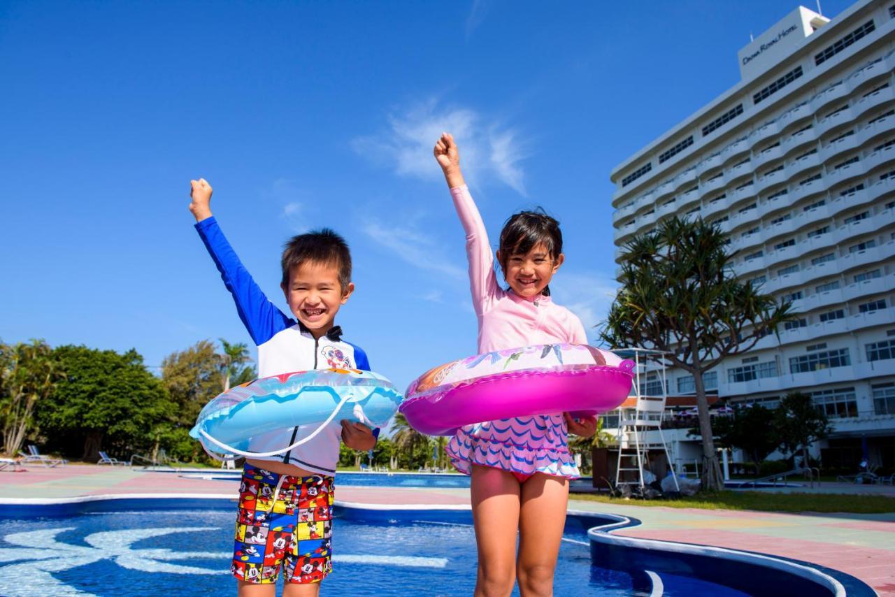 יומיטאן Royal Hotel Okinawa Zanpamisaki מראה חיצוני תמונה