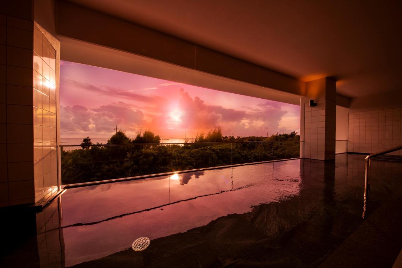 יומיטאן Royal Hotel Okinawa Zanpamisaki מראה חיצוני תמונה