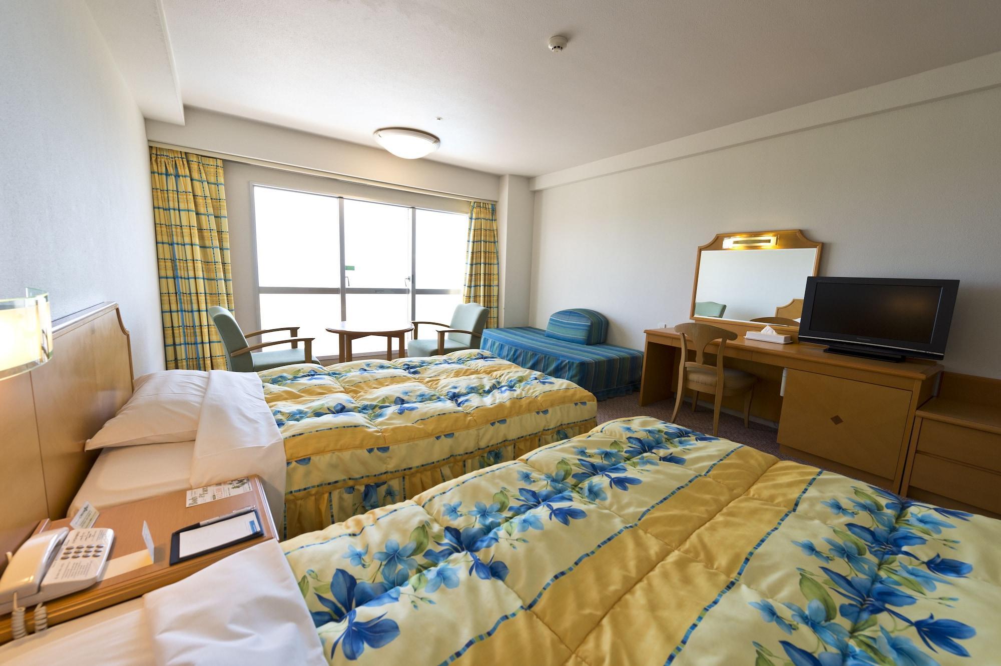 יומיטאן Royal Hotel Okinawa Zanpamisaki מראה חיצוני תמונה