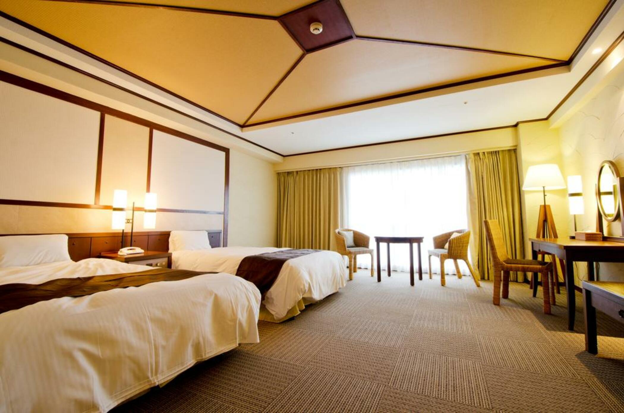 יומיטאן Royal Hotel Okinawa Zanpamisaki מראה חיצוני תמונה
