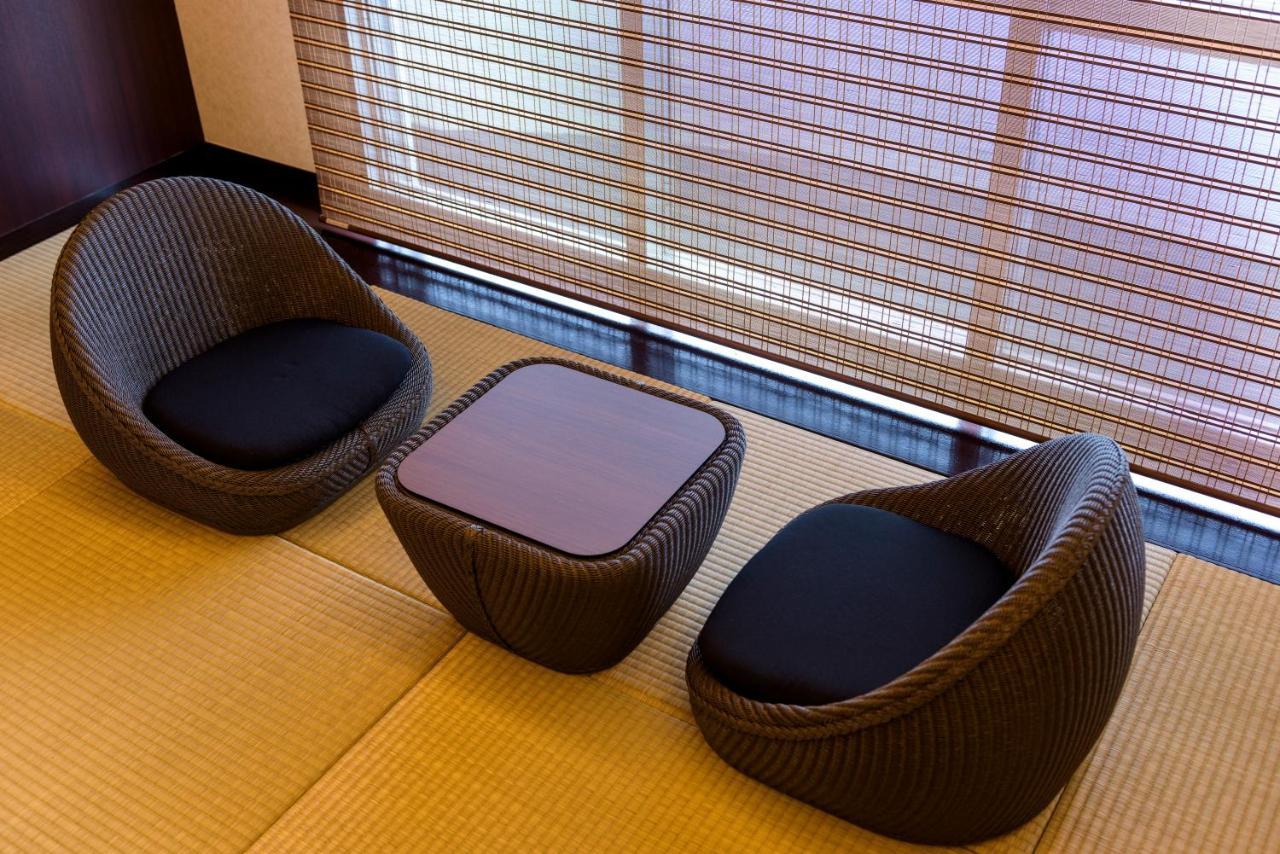 יומיטאן Royal Hotel Okinawa Zanpamisaki מראה חיצוני תמונה