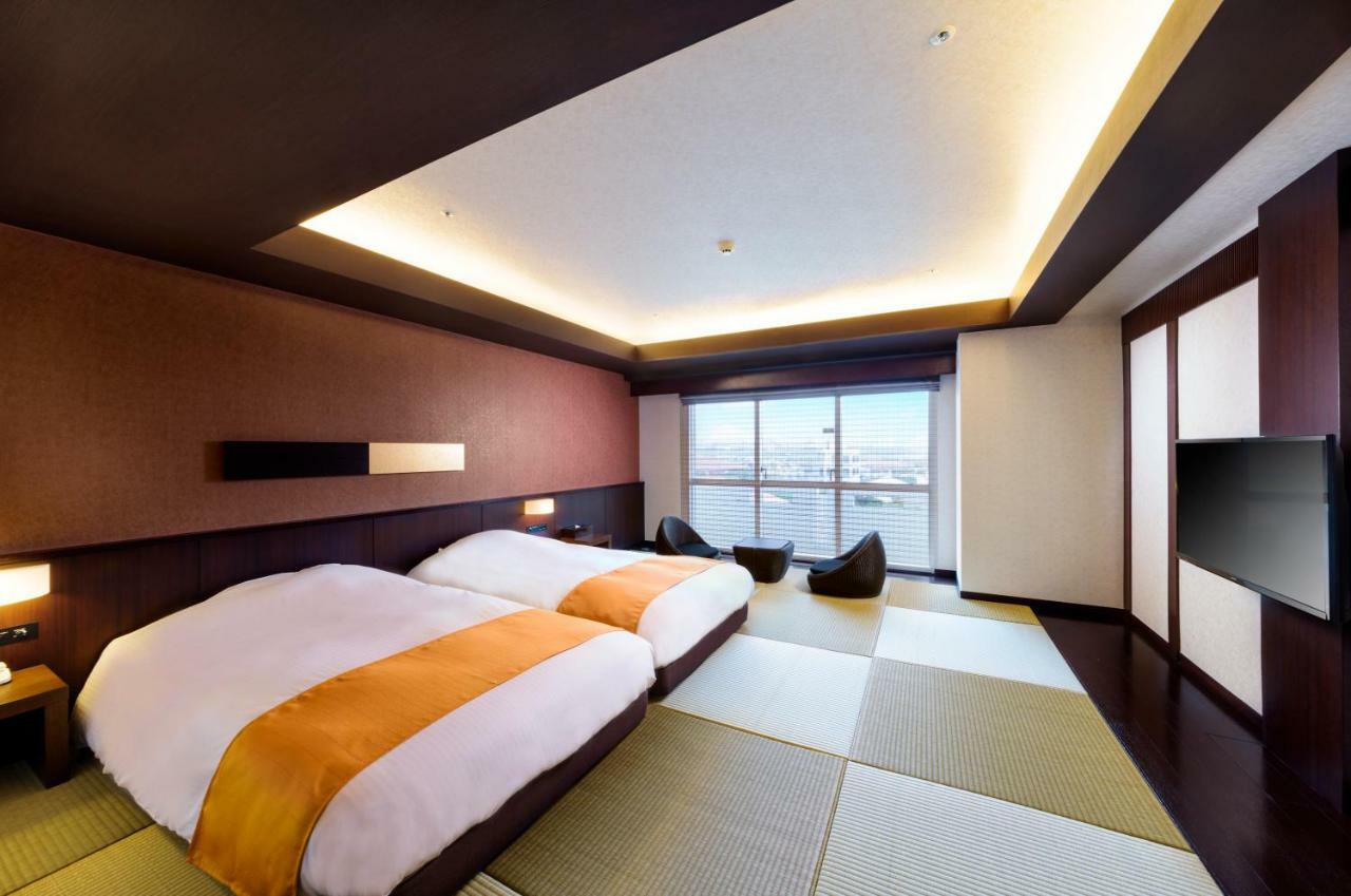 יומיטאן Royal Hotel Okinawa Zanpamisaki מראה חיצוני תמונה